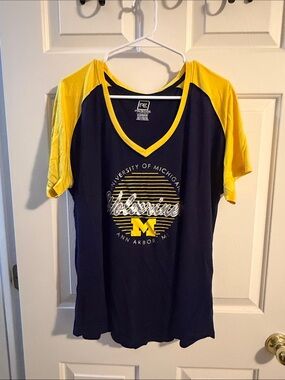 Navy and Yellow University of Michigan V‑Neck Tee